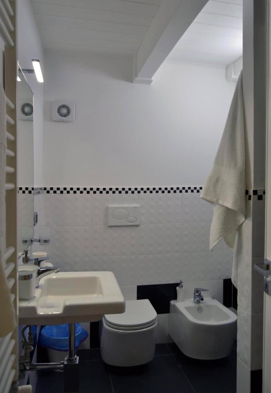 Napoli Centro, Dm Luxury Apartments Εξωτερικό φωτογραφία