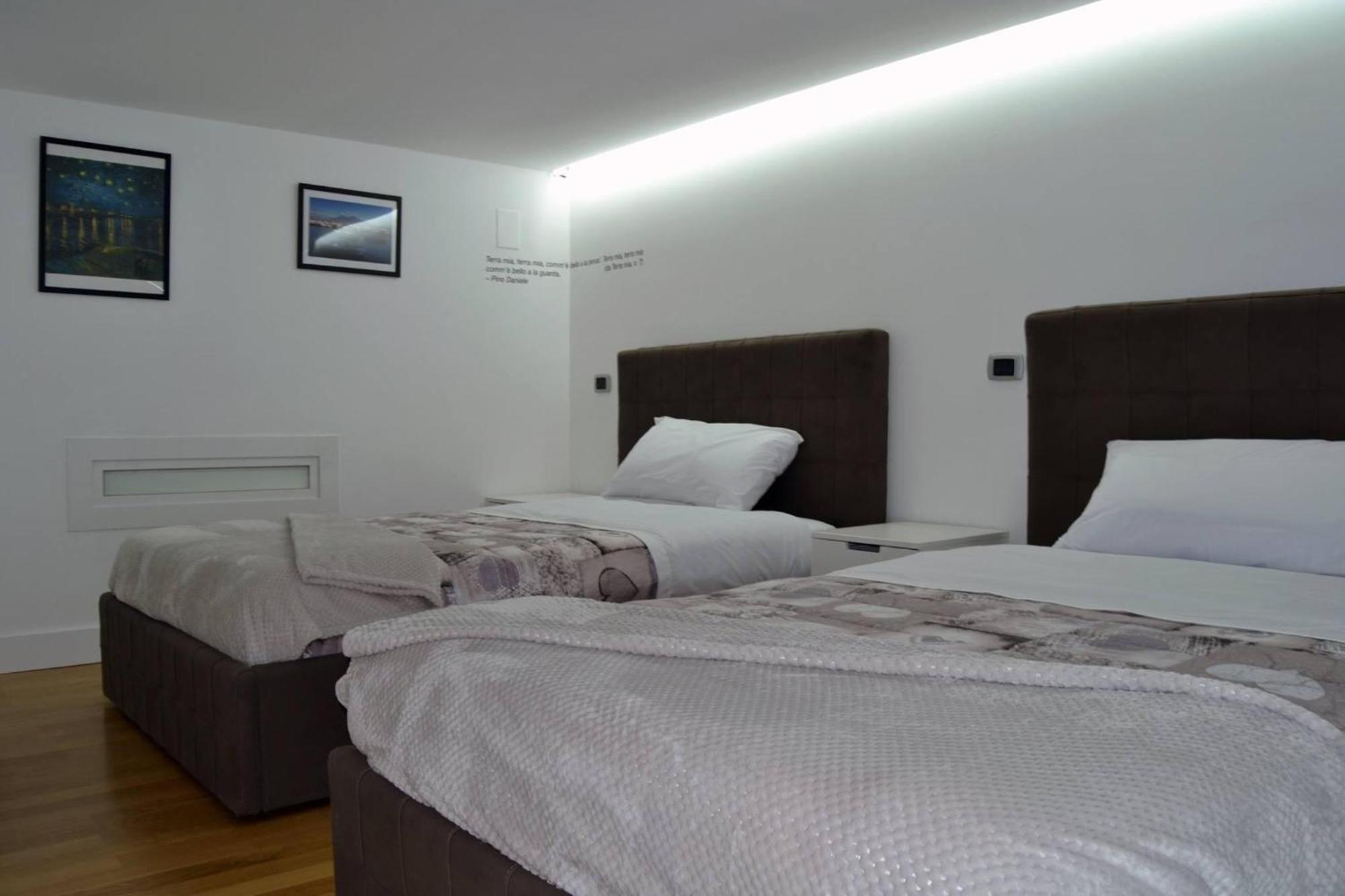 Napoli Centro, Dm Luxury Apartments Εξωτερικό φωτογραφία